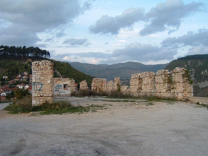 Sarajevo-Ruins 06.jpg